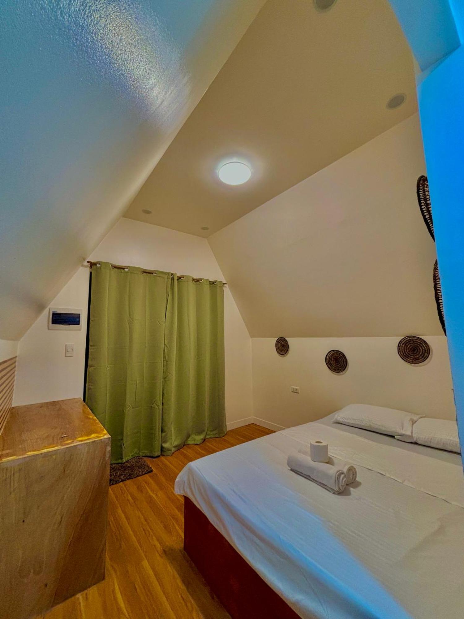 Villa Lovi Panagsama Beach Moalboal Exterior photo