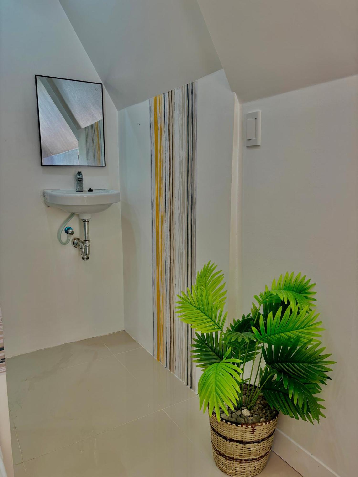 Villa Lovi Panagsama Beach Moalboal Exterior photo